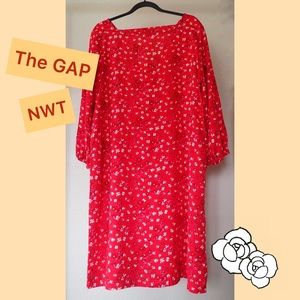 ☑️ NWT Red Floral GAP Dress